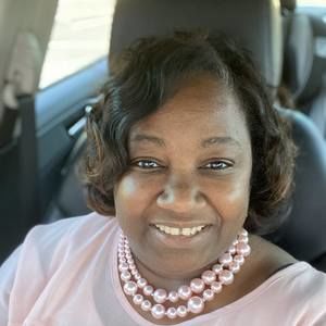 Meet your Posher, Demaris